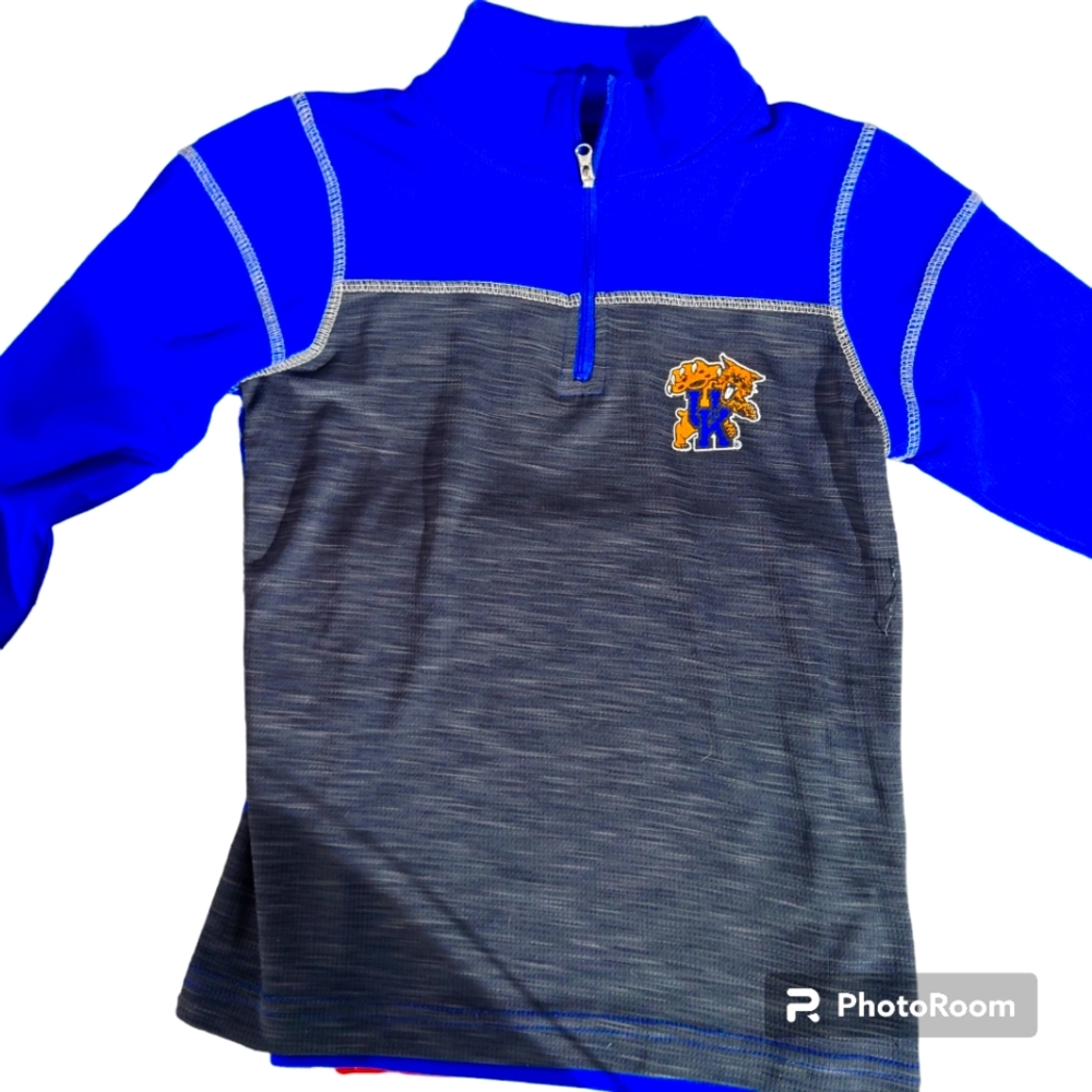 Kentucky kids pullover shirt. Size 4/5